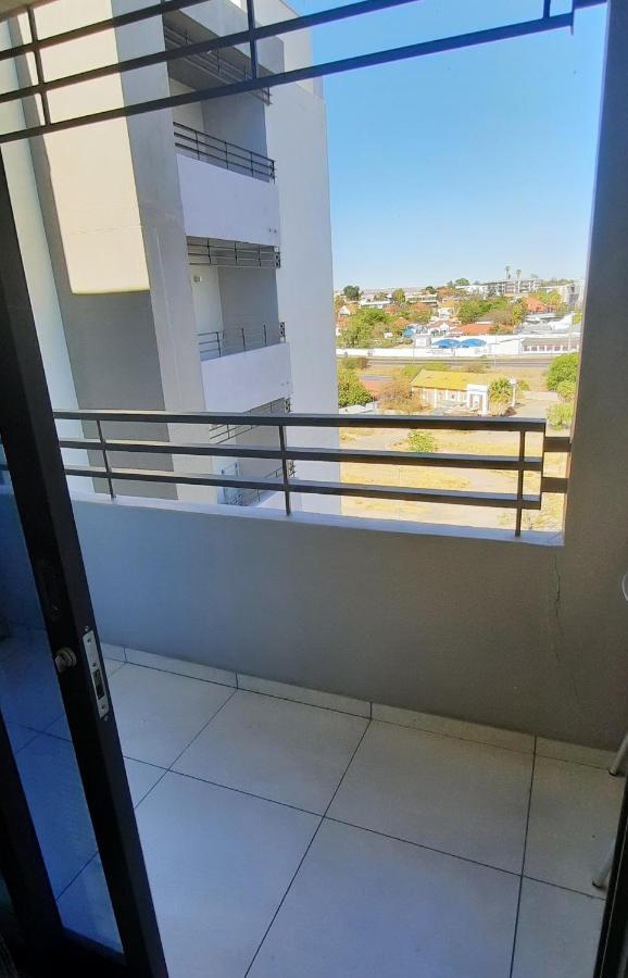 Kingelph Home-Stay Windhoek Esterno foto