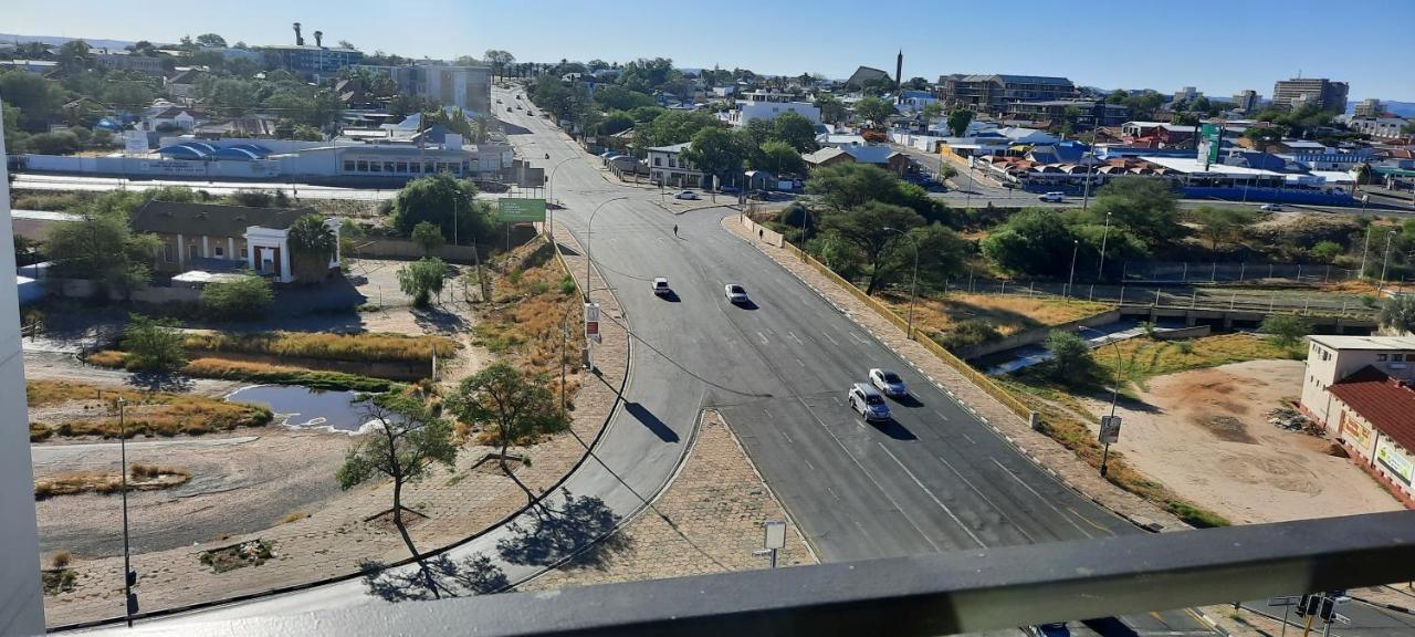 Kingelph Home-Stay Windhoek Esterno foto