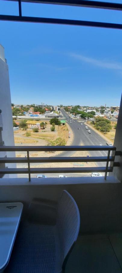 Kingelph Home-Stay Windhoek Esterno foto